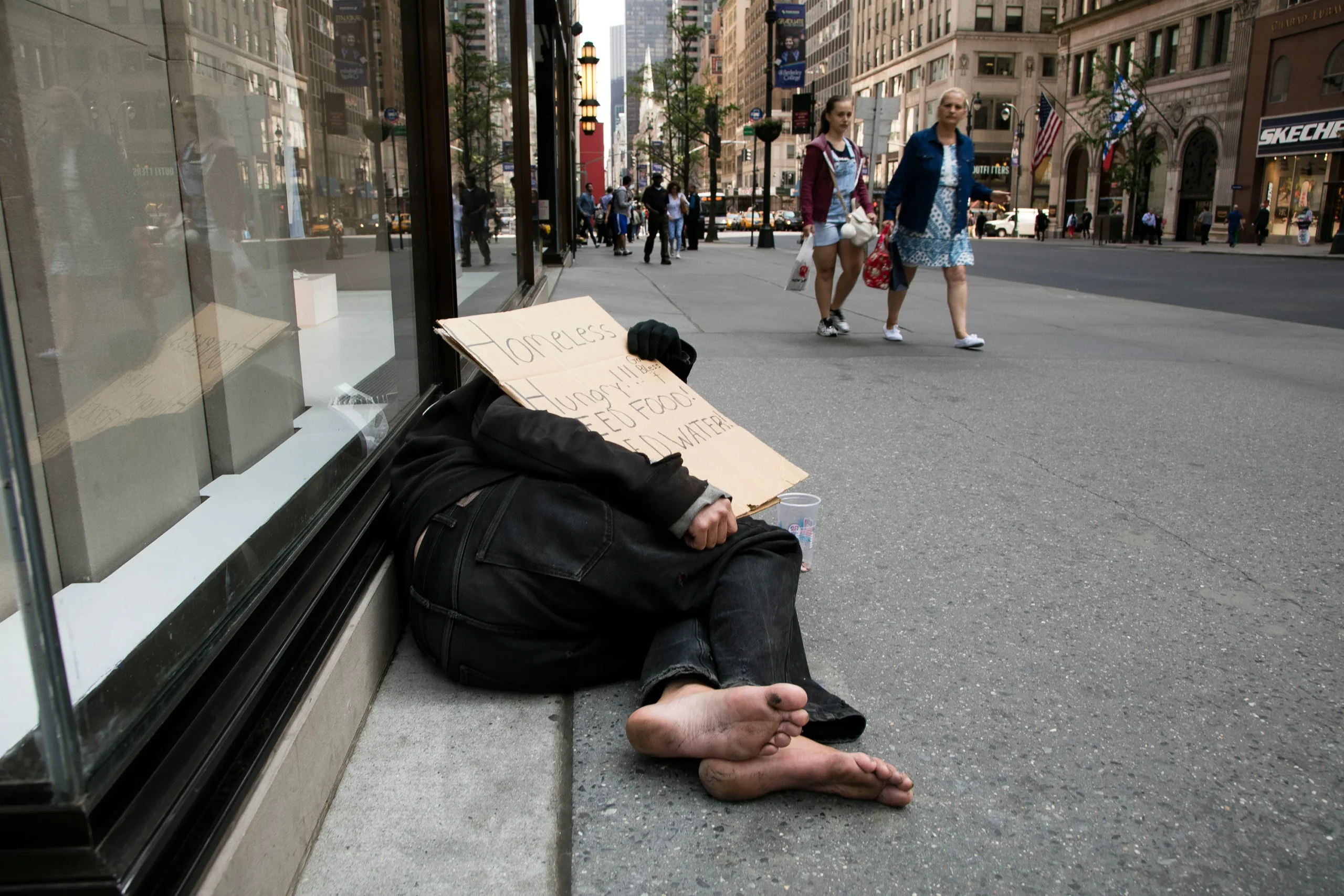 0418p1_Homeless_sleeping on street_42nd and 5th_6