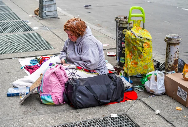 depositphotos_536748500-stock-photo-new-york-november-2021-homeless